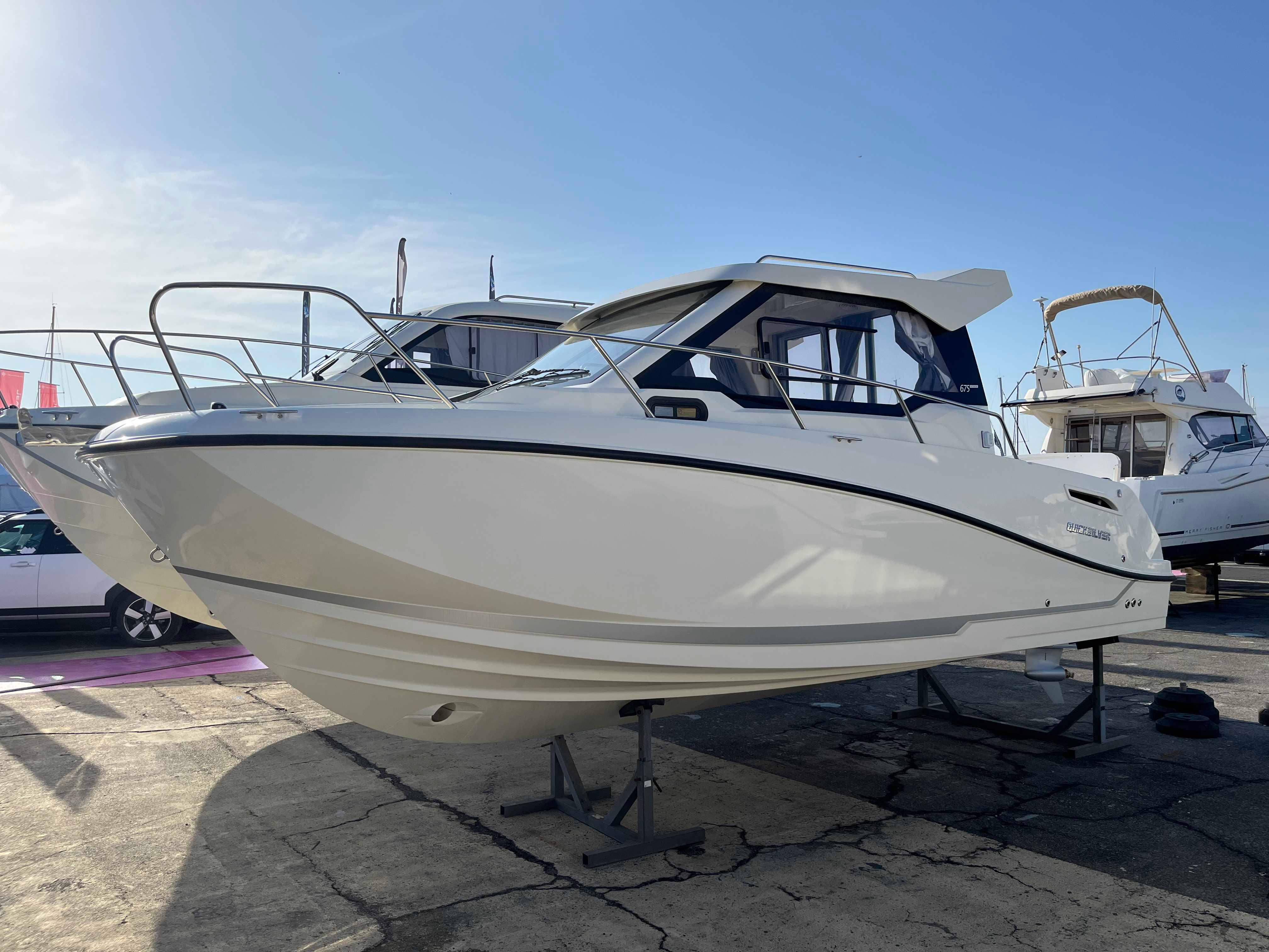 2023 Quicksilver Activ 675 Weekend