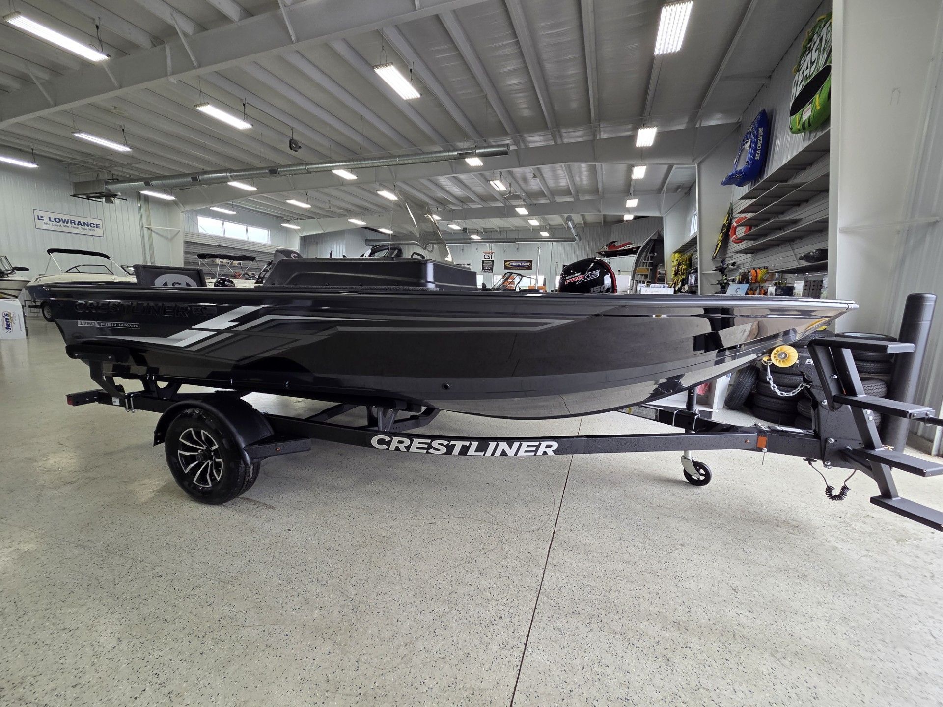 Crestliner 1750 Fish Hawk SC JS