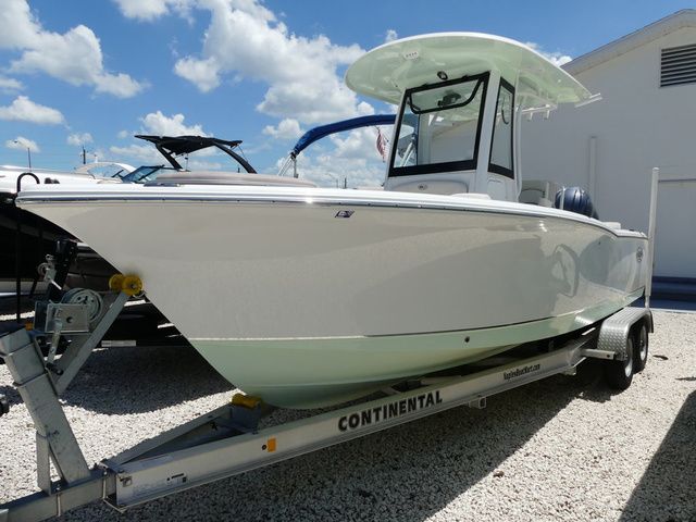 2021 Sea Hunt Ultra 239 SE