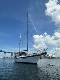 1987 Vagabond Ketch