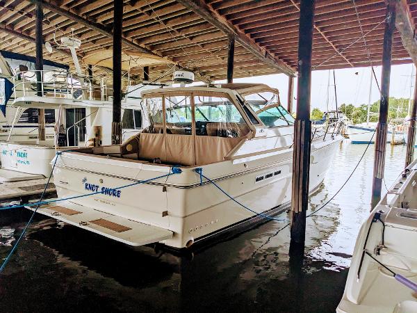 1988 Sea Ray 390 Express Cruiser