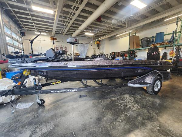 Ranger Z519 2024 Ranger Z519 boat in a garage on a Ranger Trail trailer.