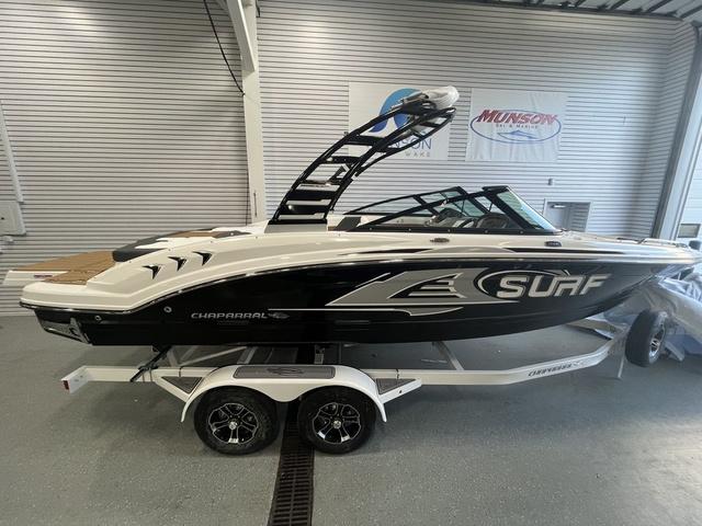 2025 Chaparral 23 Surf