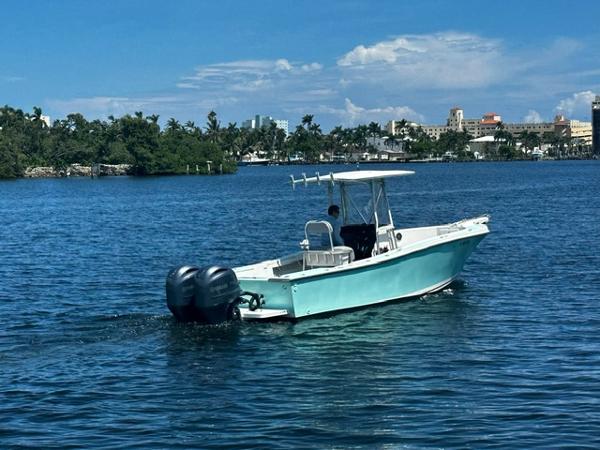 1992 Mako 26 Center Console