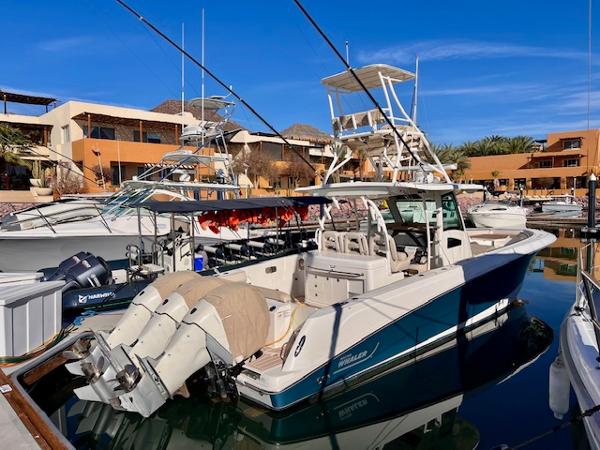 2017 Boston Whaler 370 Outrage