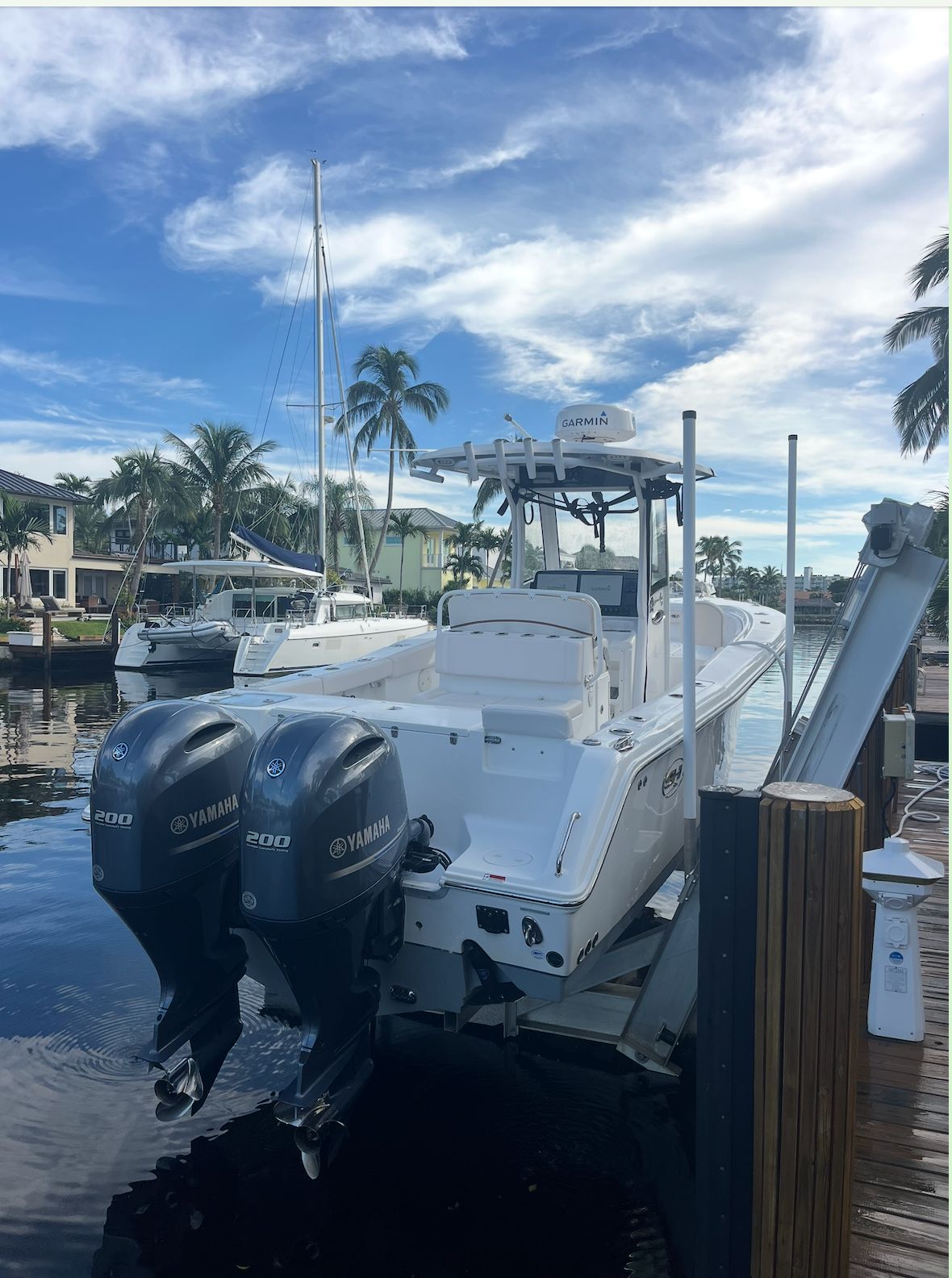 2021 Sea Hunt Gamefish 27 Forward Seating