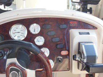 2006 Sun Tracker Regency