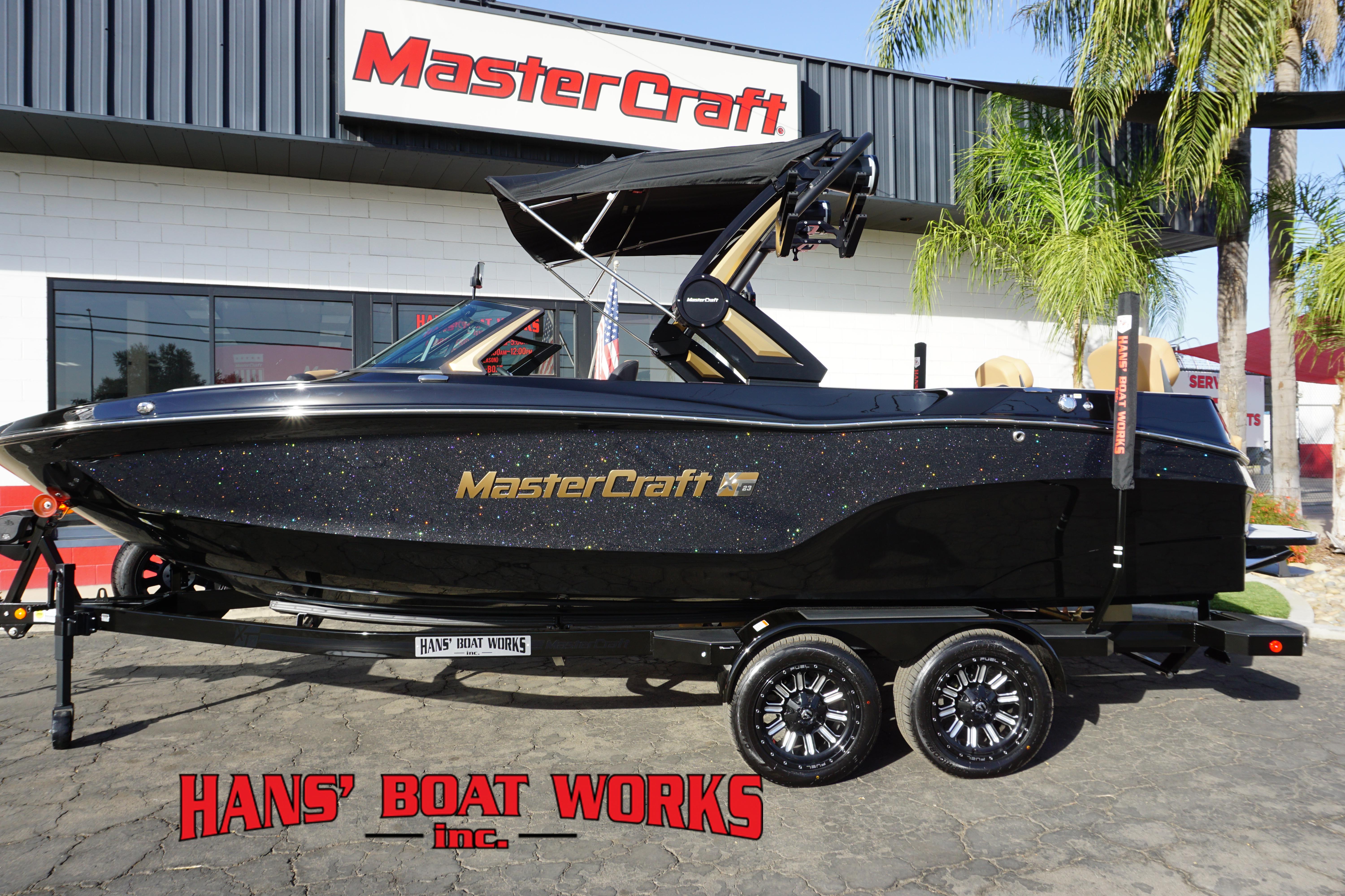 2025 MasterCraft XT23 - HEAVILY LOADED