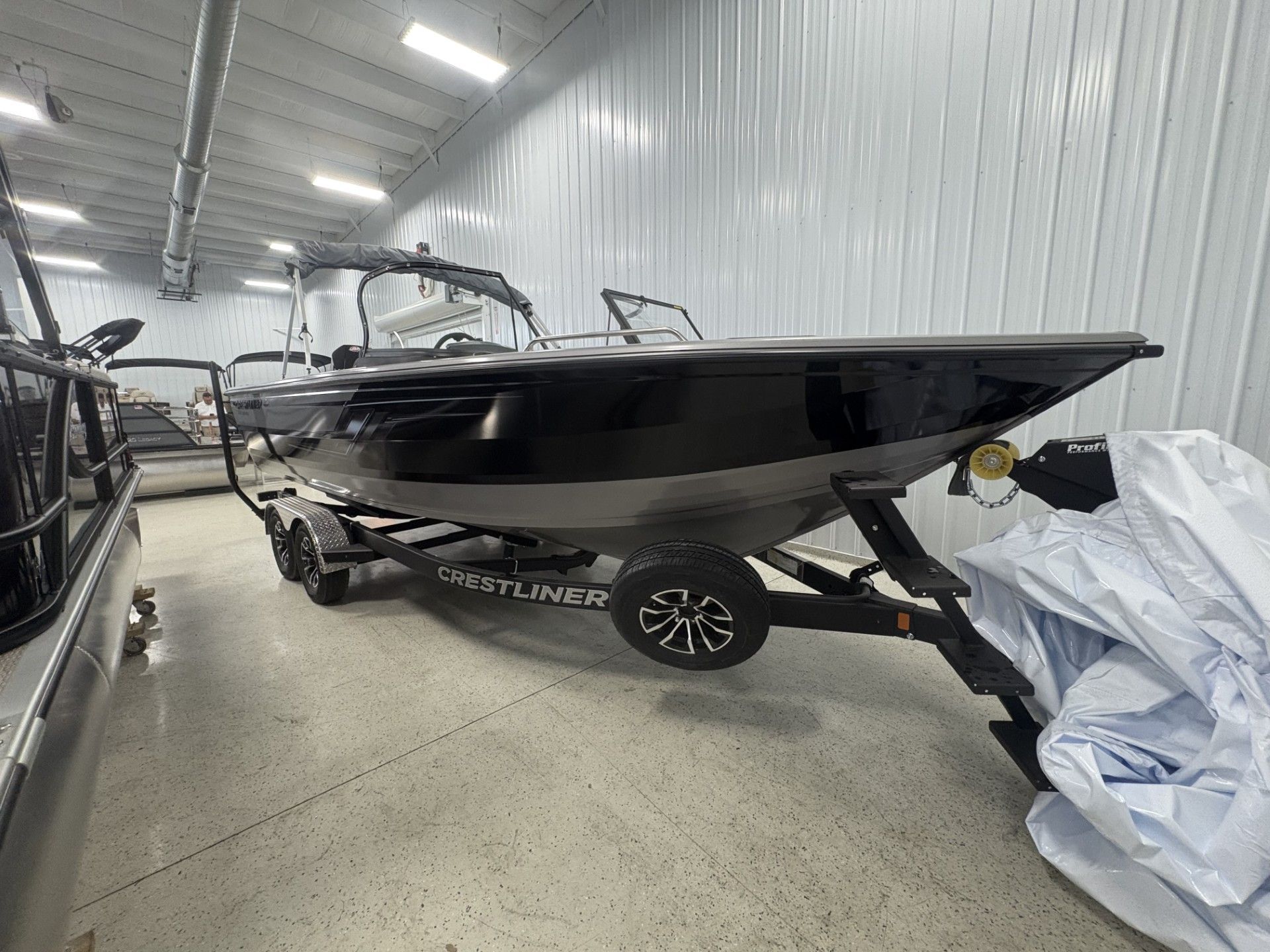 2026 Crestliner 2250 Authority
