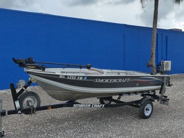 2006 Smoker Craft Pro Mag 140