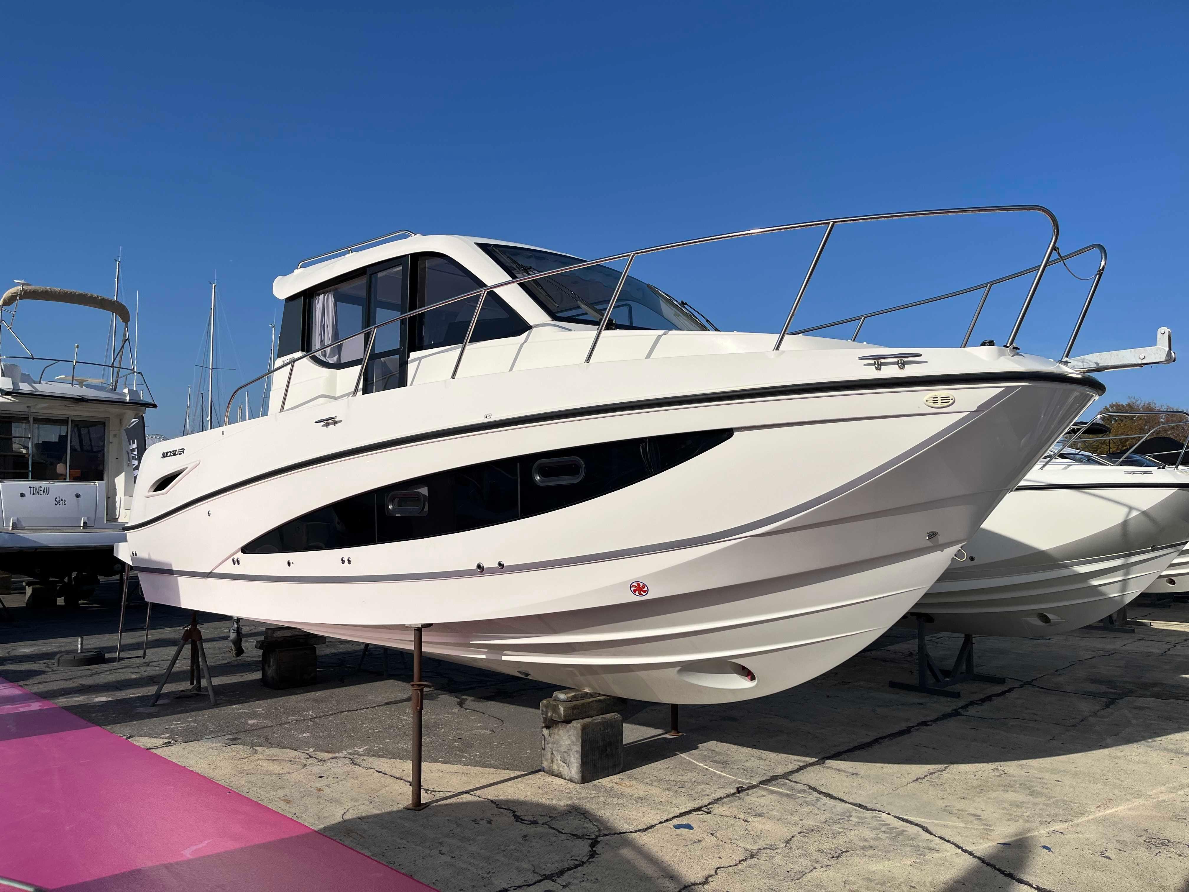 2023 Quicksilver Activ 905 Weekend