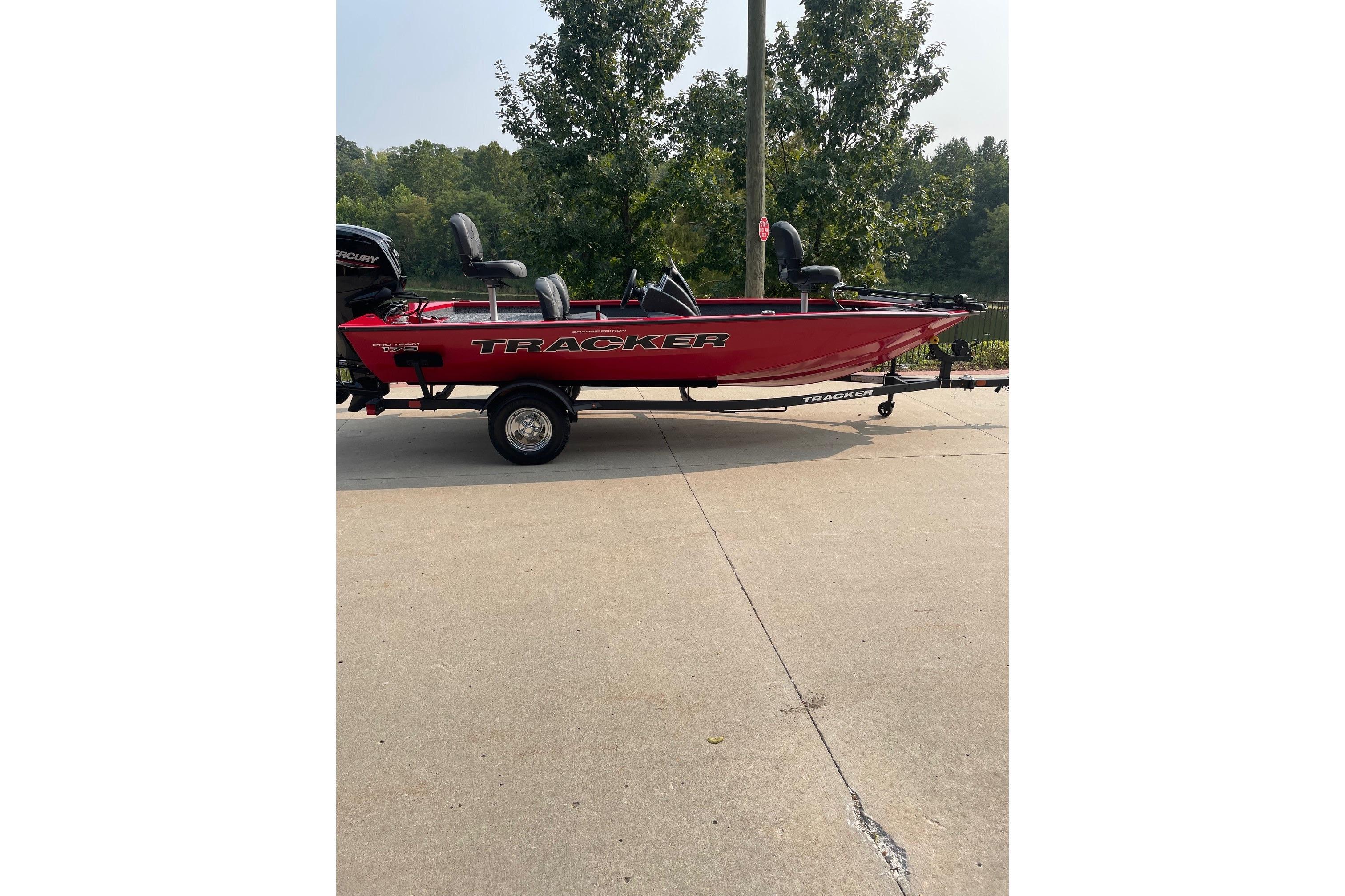 2026 Tracker Pro Team 175 Crappie Edition
