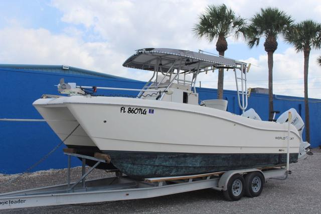1999 World Cat 246 SF