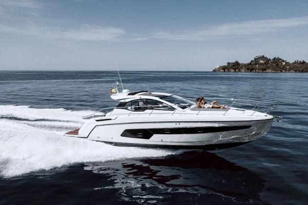 2024 Azimut Atlantis 45