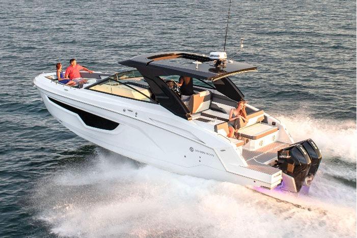 Cruisers Yachts Boat image