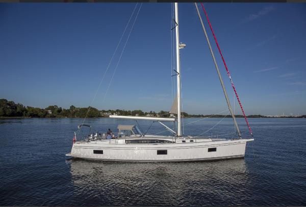 2021 Catalina 545