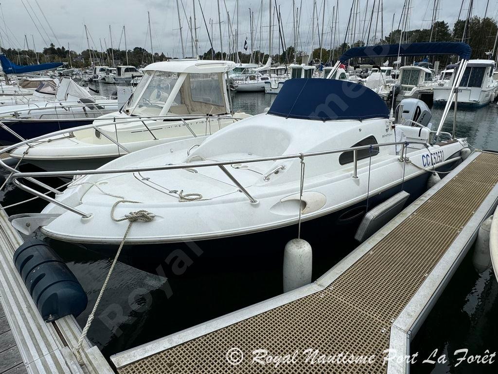 2005 Beneteau Flyer 750 WA