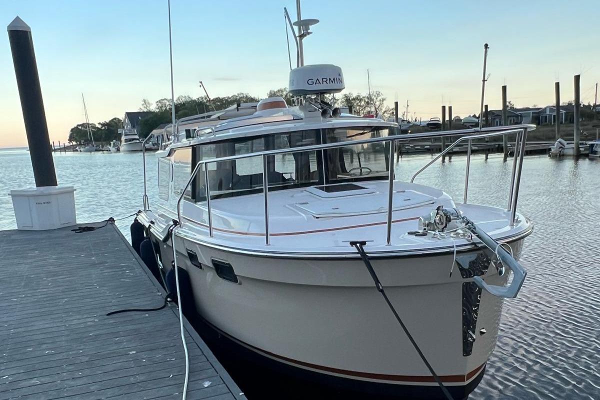 2023 Ranger Tugs R-27
