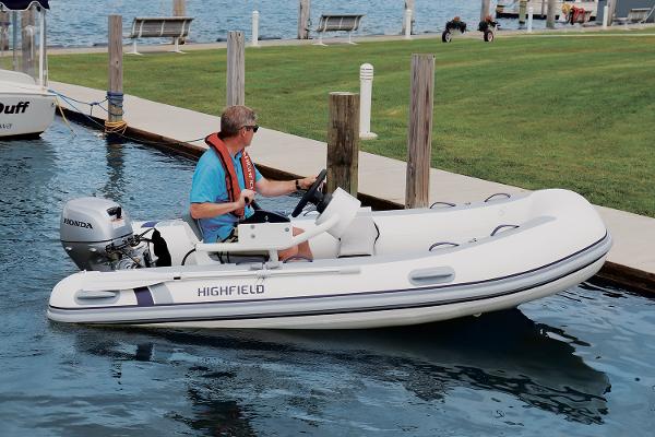 Highfield Classic 310 FCT Manufacturer Provided Image