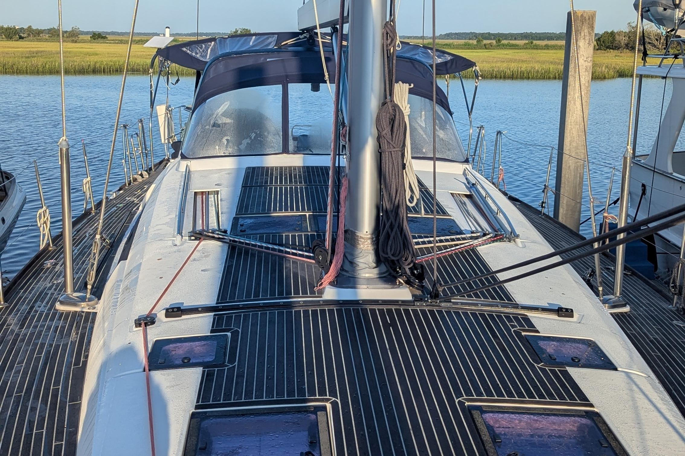 2016 Beneteau Oceanis 60