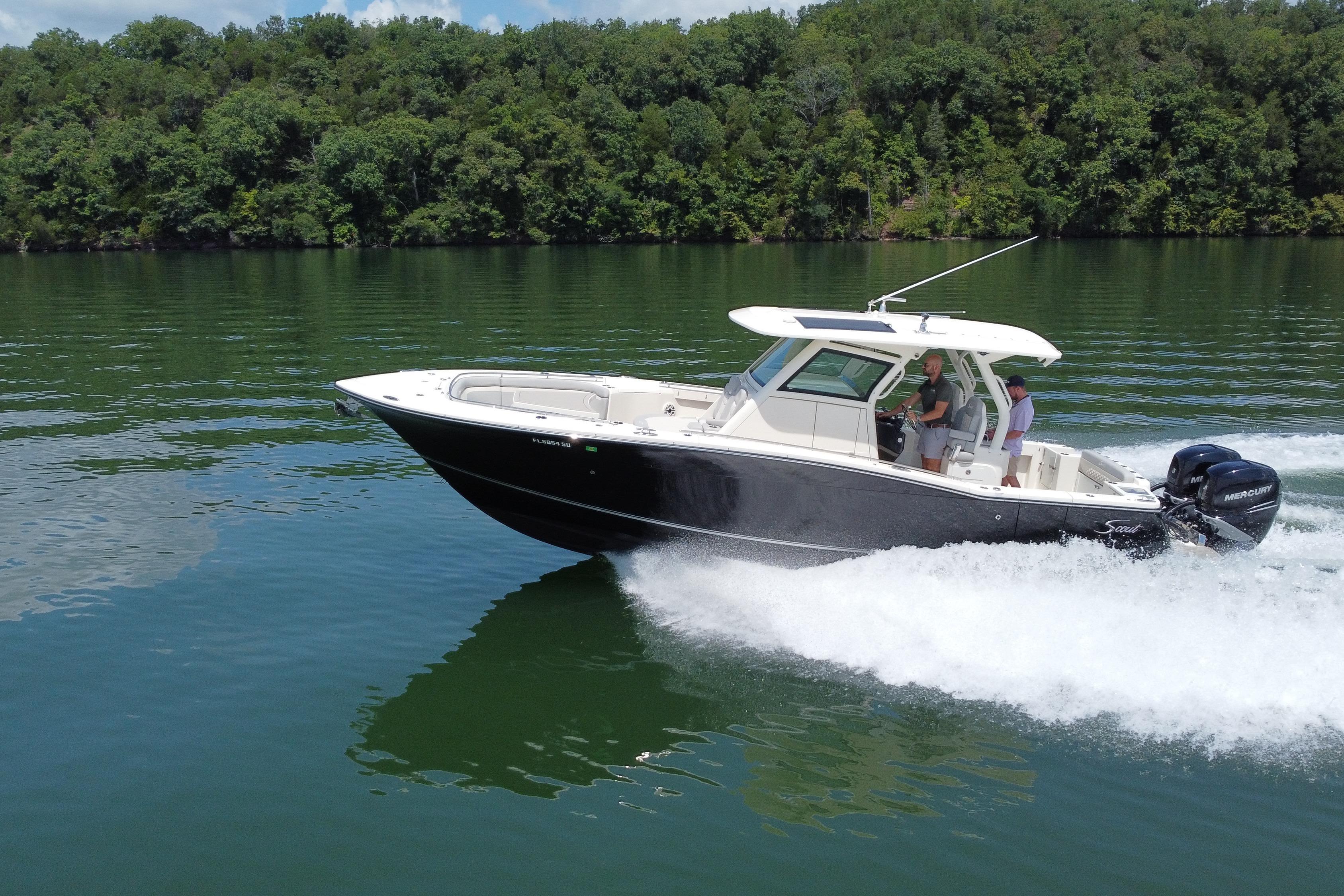 2021 Scout 330 LXF