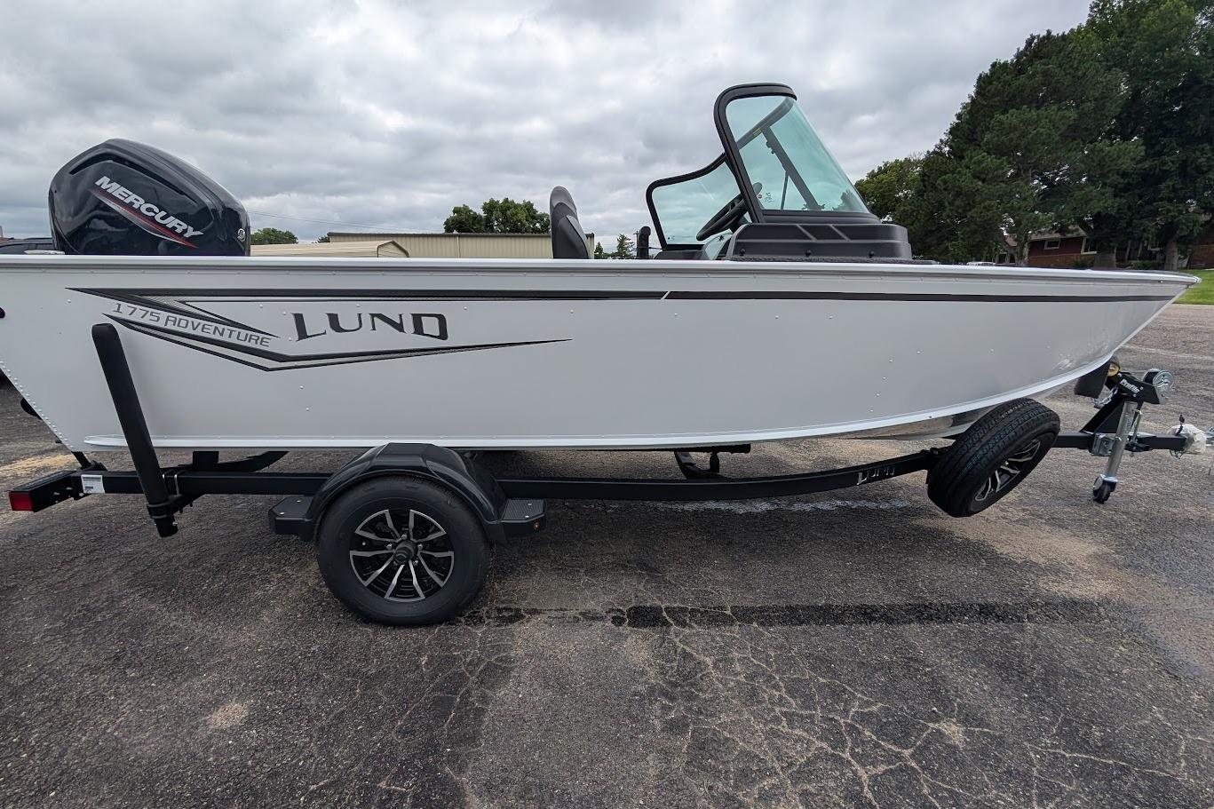 2026 Lund 1775 Adventure Sport
