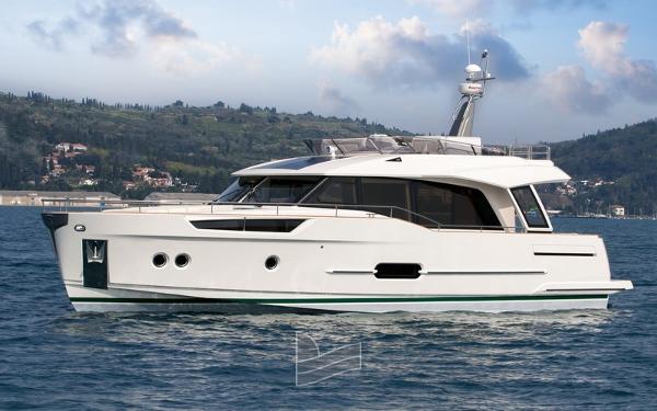 2022 Greenline 48 Fly
