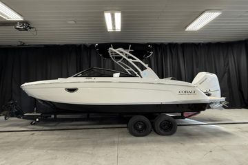 2025 Cobalt R6 Outboard