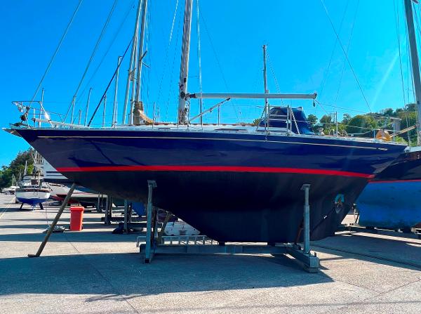 2000 Rustler 36