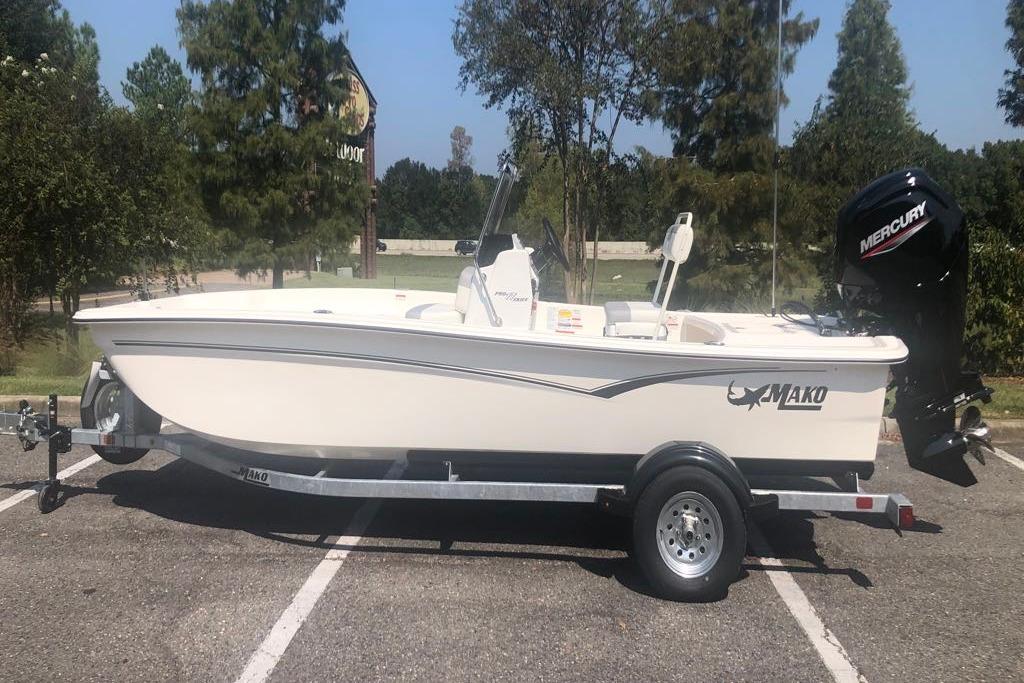 2026 Mako Pro Skiff 17 CC