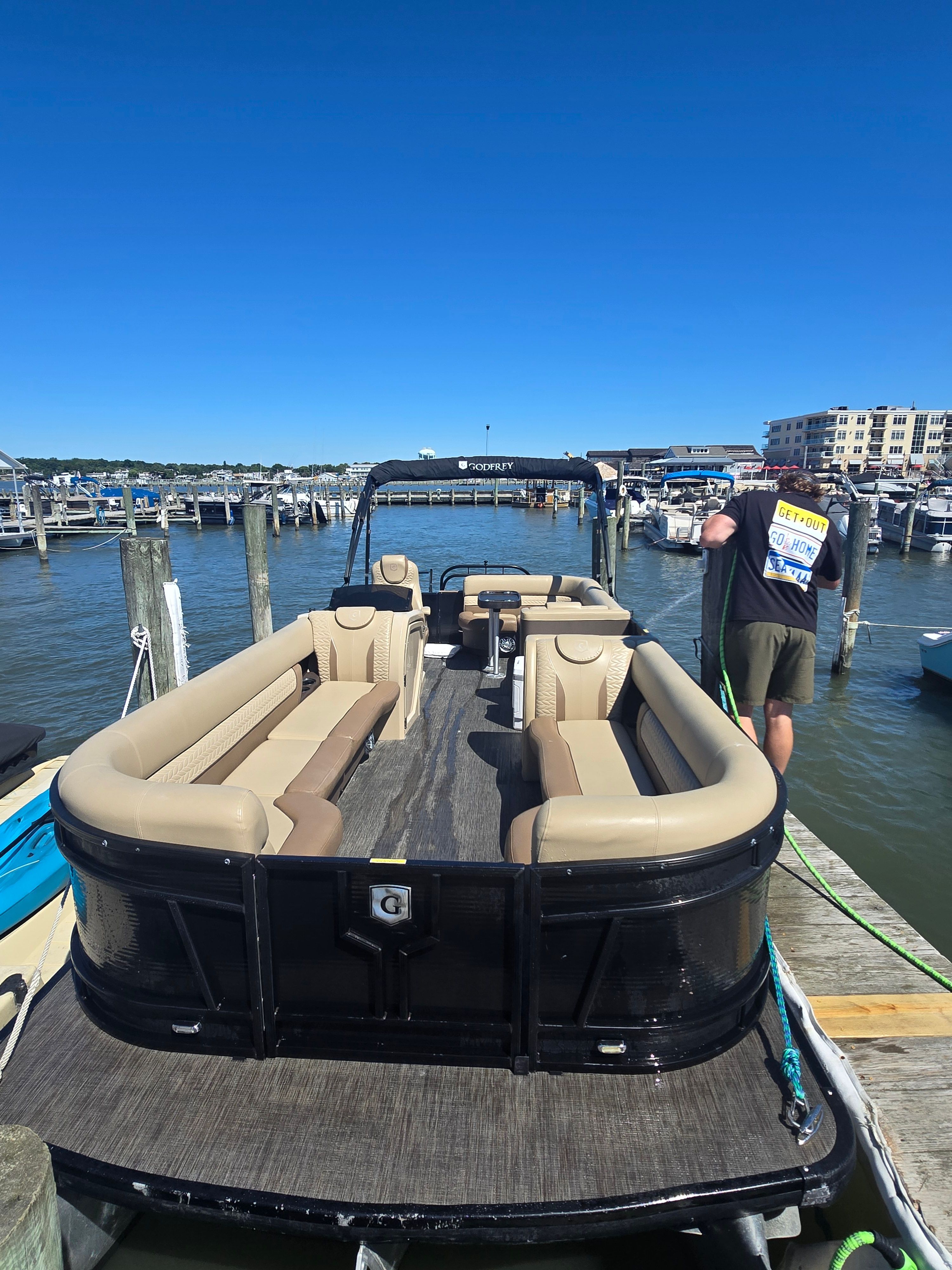 2021 Godfrey Monaco 255 C