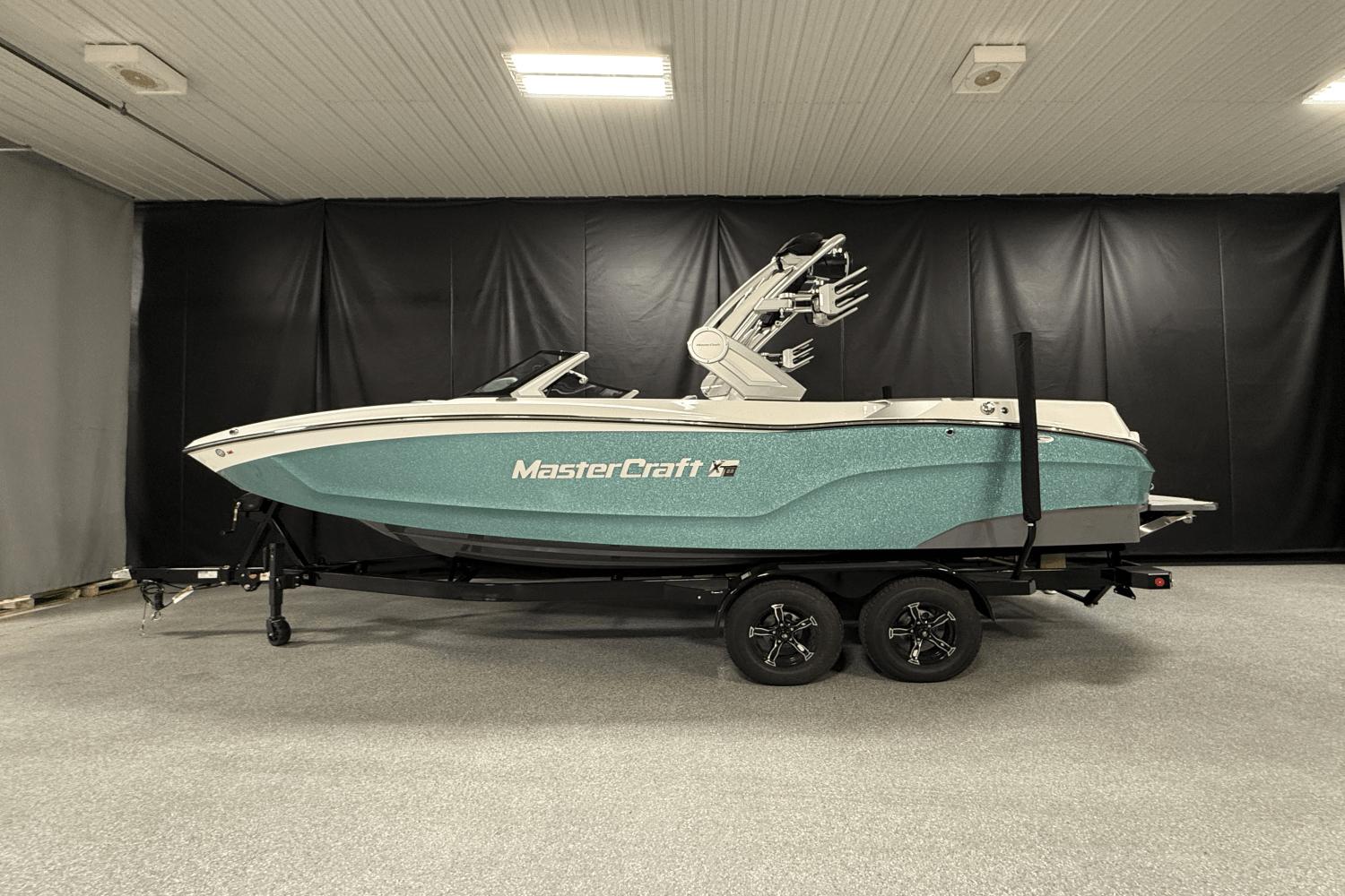 2025 MasterCraft XT22