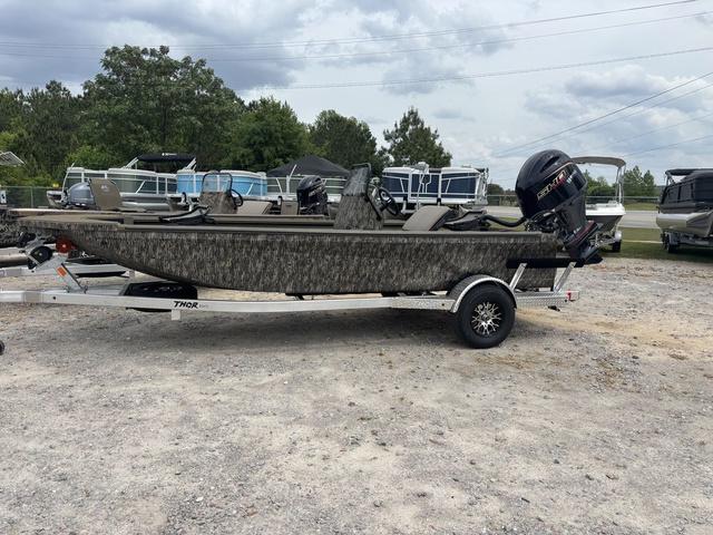 2025 Thor LH1900CC W/ SEASTAR STEERING