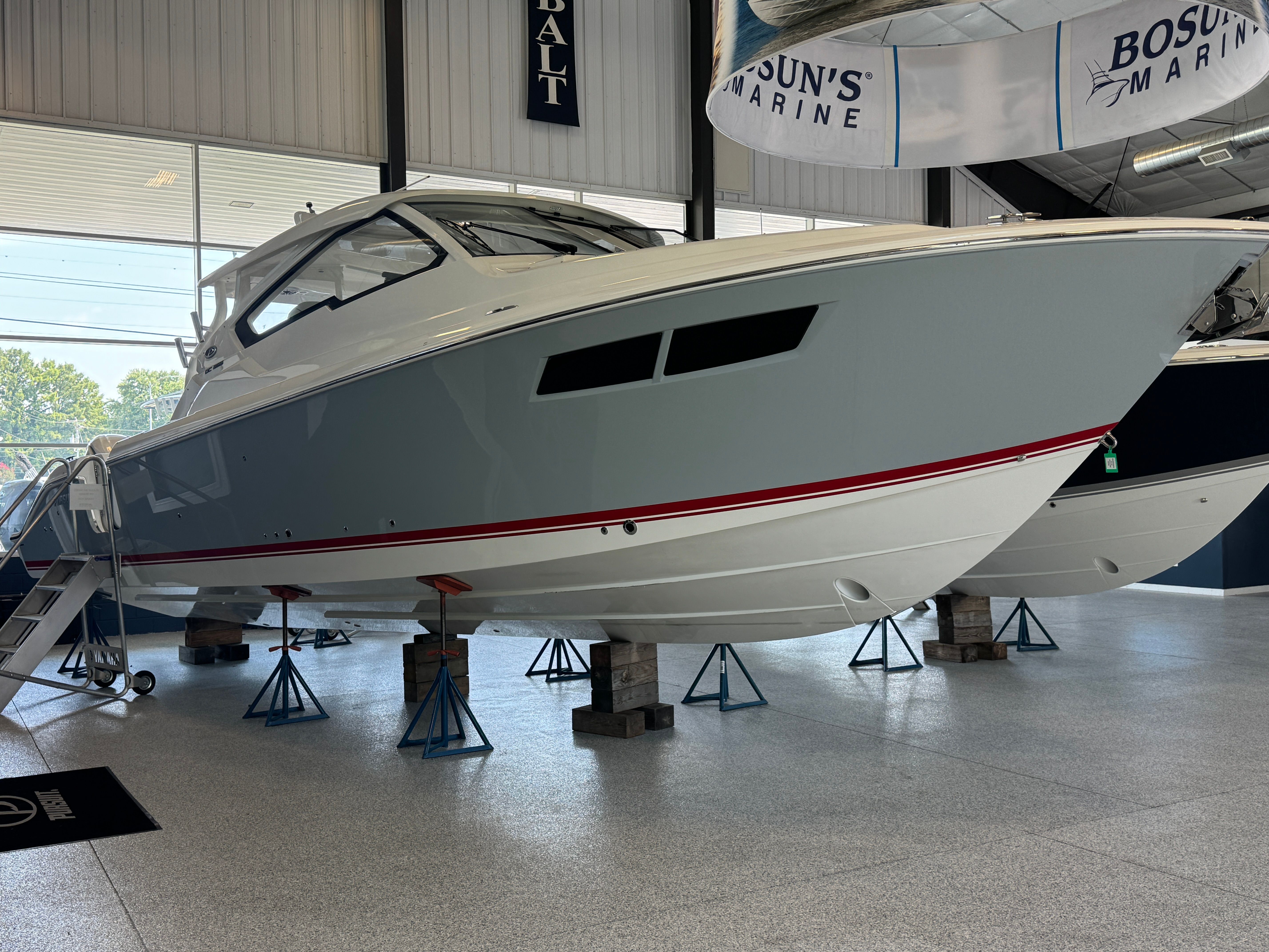 2026 Pursuit DC 365 Dual Console