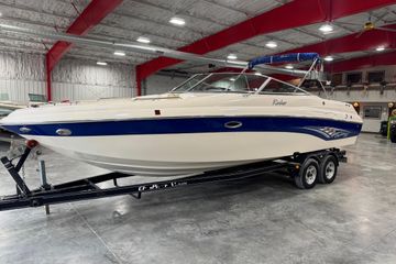 2004 Rinker 282 Captiva Bowrider