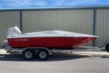 2026 Lightning Boatworks Strike 200