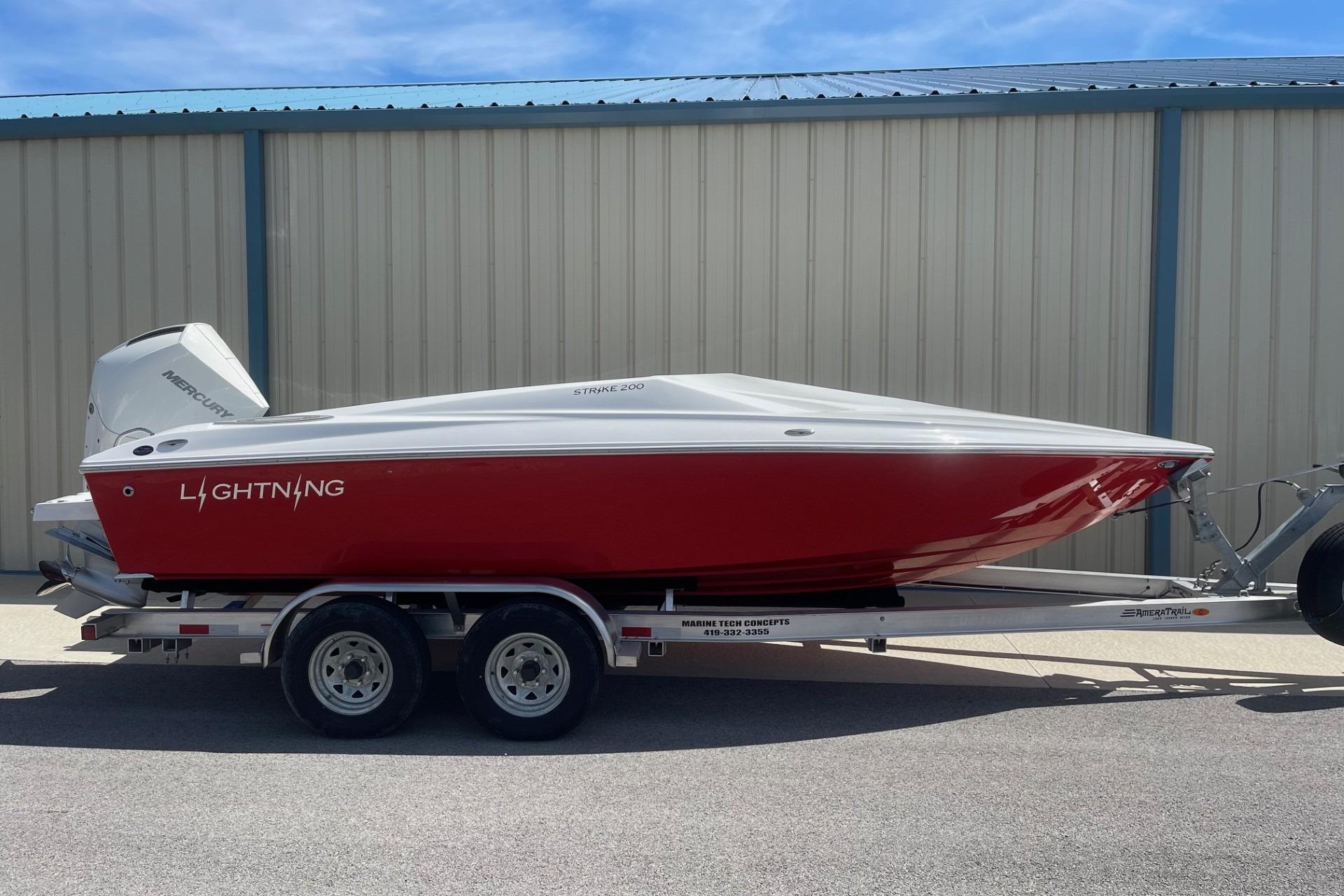 2026 Lightning Boatworks Strike 200