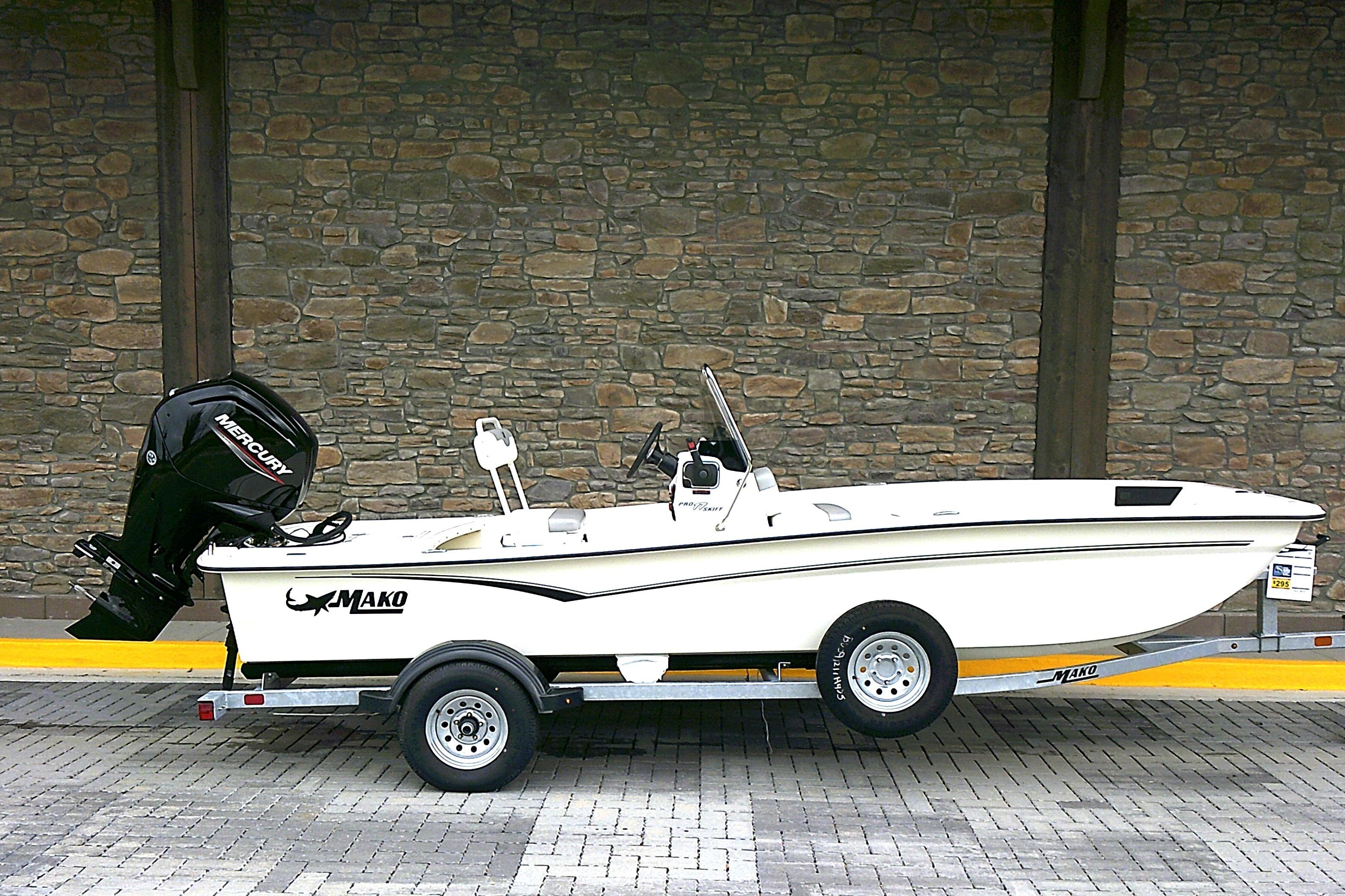 2026 Mako Pro Skiff 17 CC