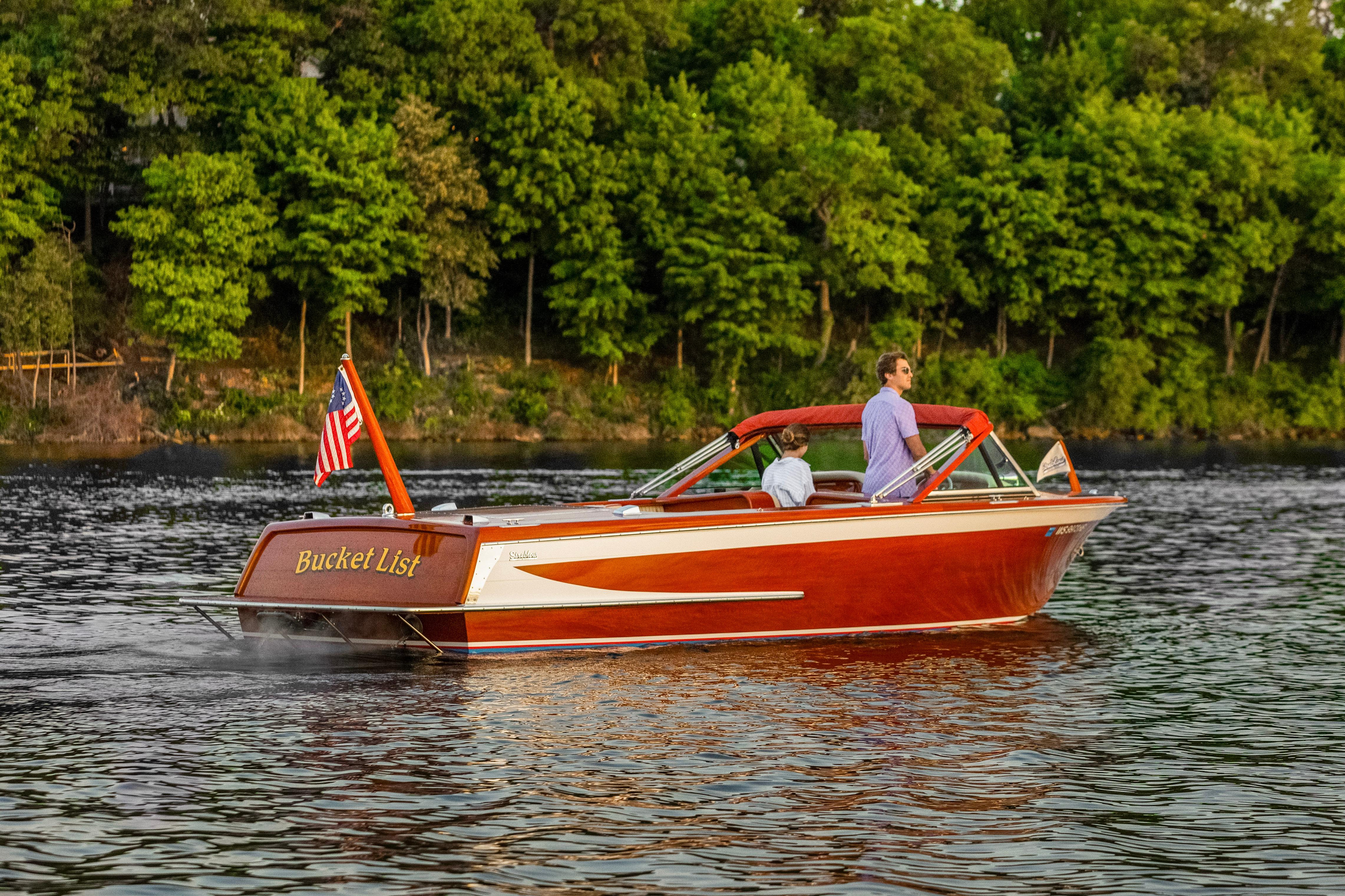 2010 Streblow 23 V-Drive