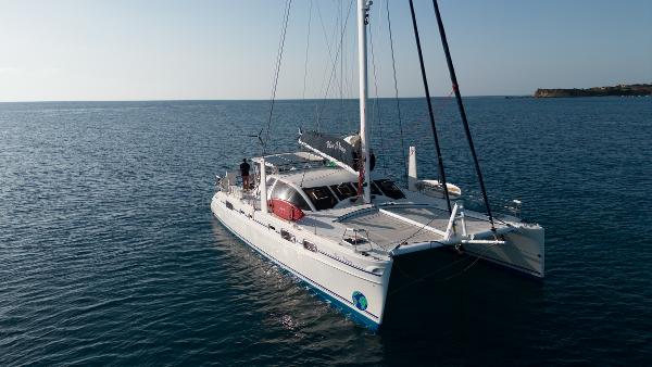 2002 Catana 581 Owners Version