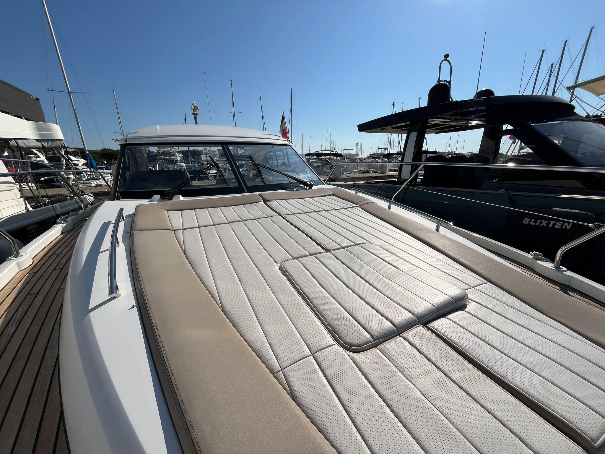 2018 Jeanneau Leader 36