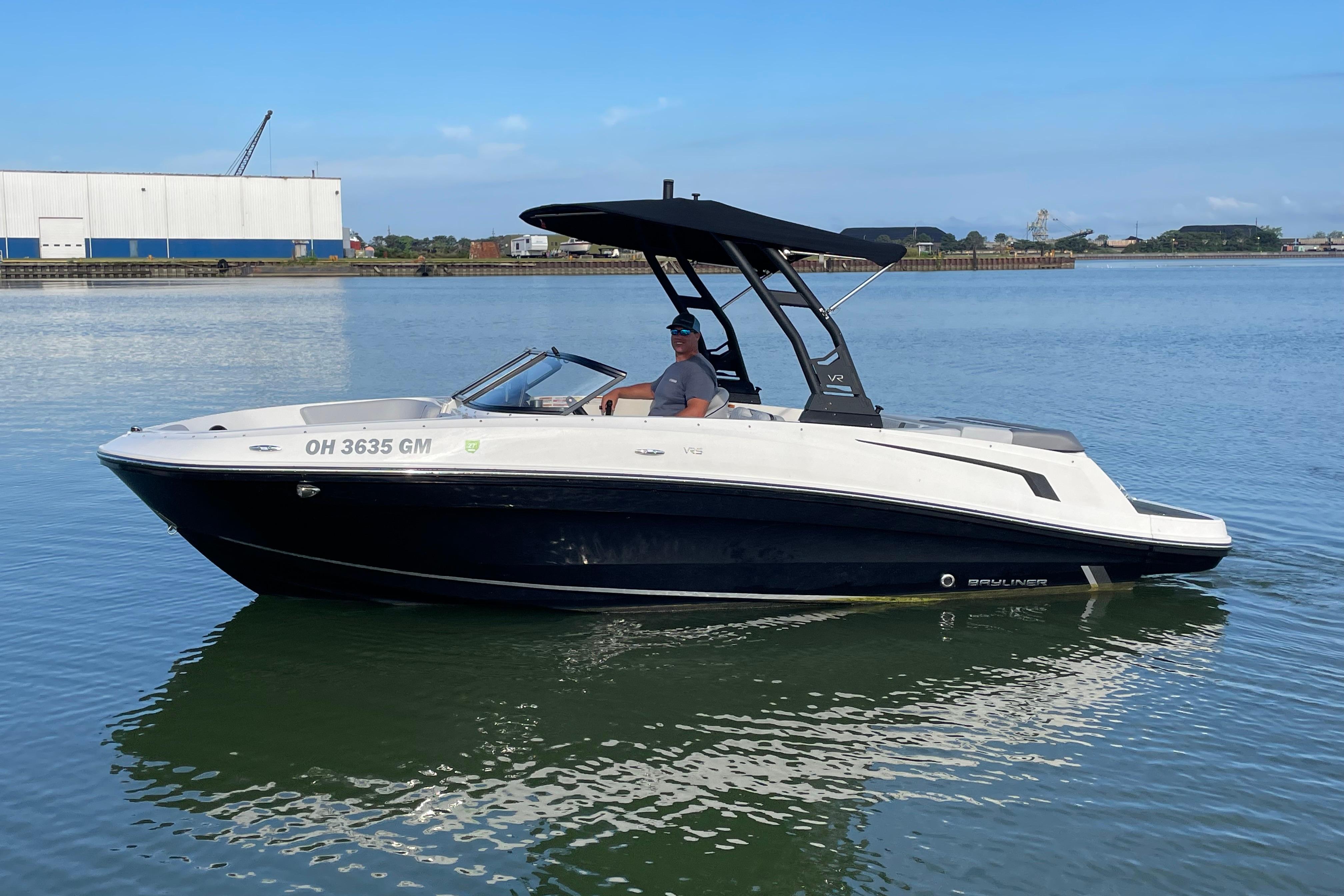 2023 Bayliner VR5
