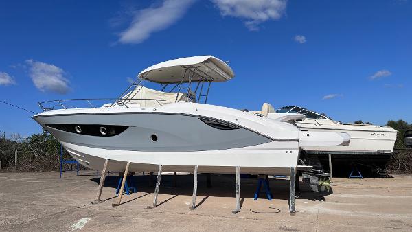 Sessa Marine Key Largo 34