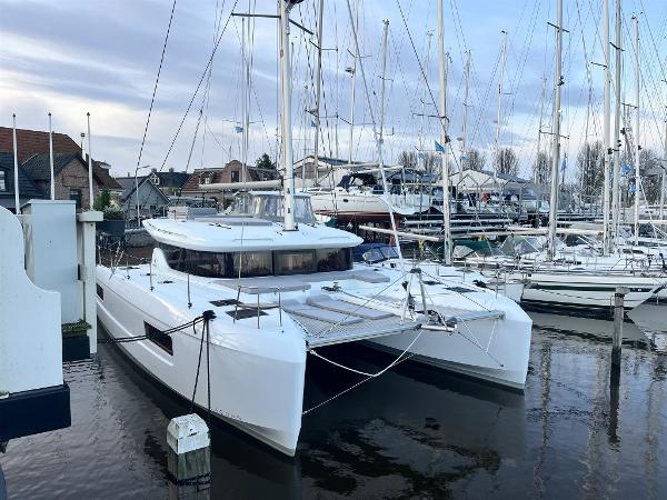 2024 Lagoon 43