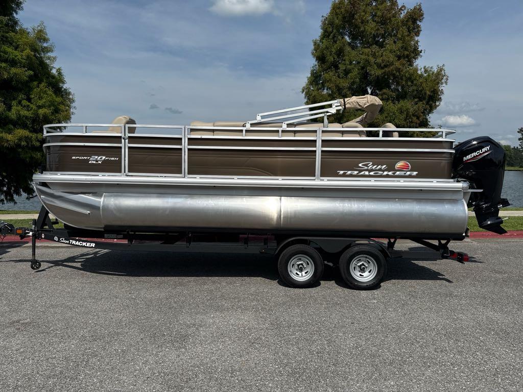 2025 Sun Tracker SportFish 20 DLX