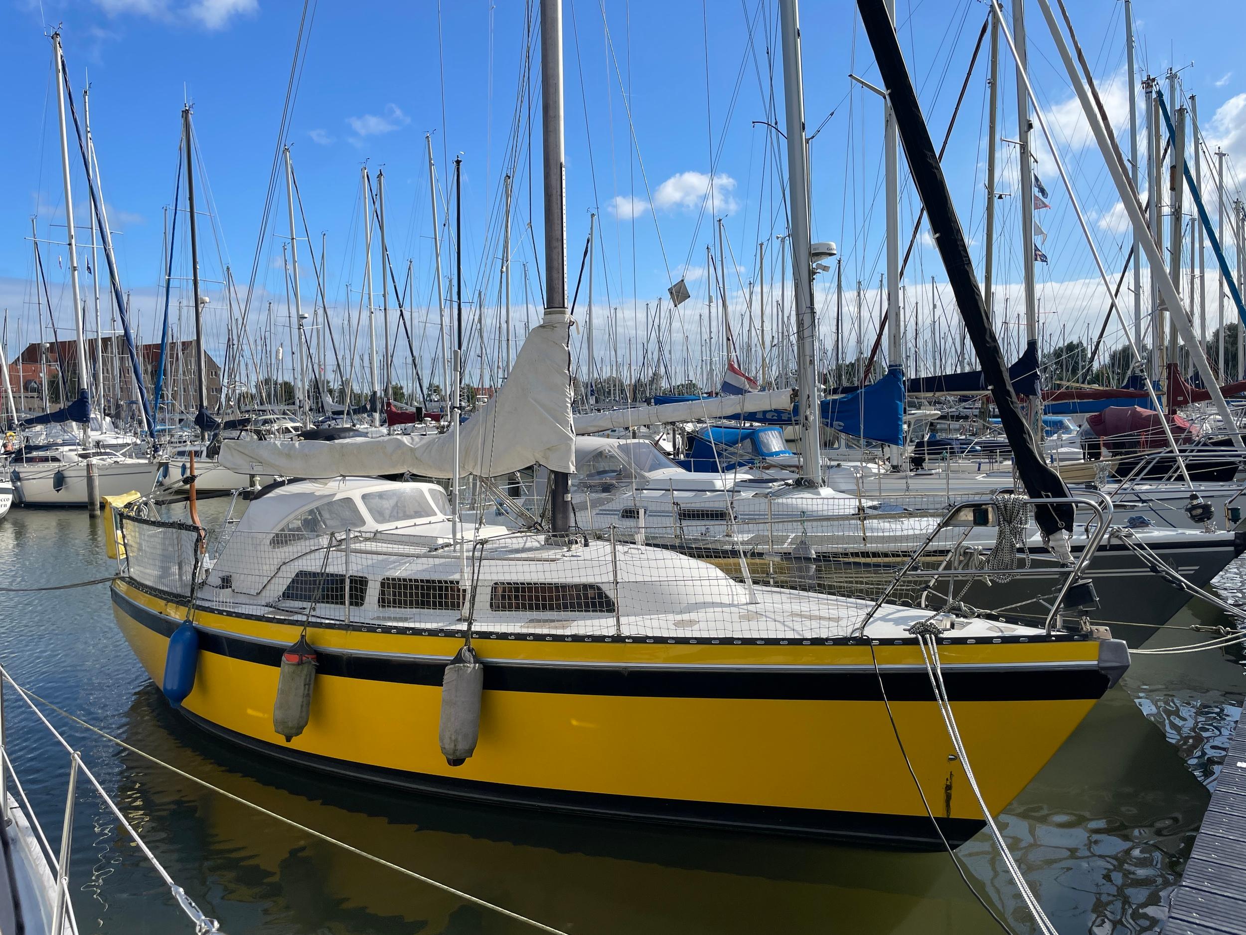 1976 Friendship 28