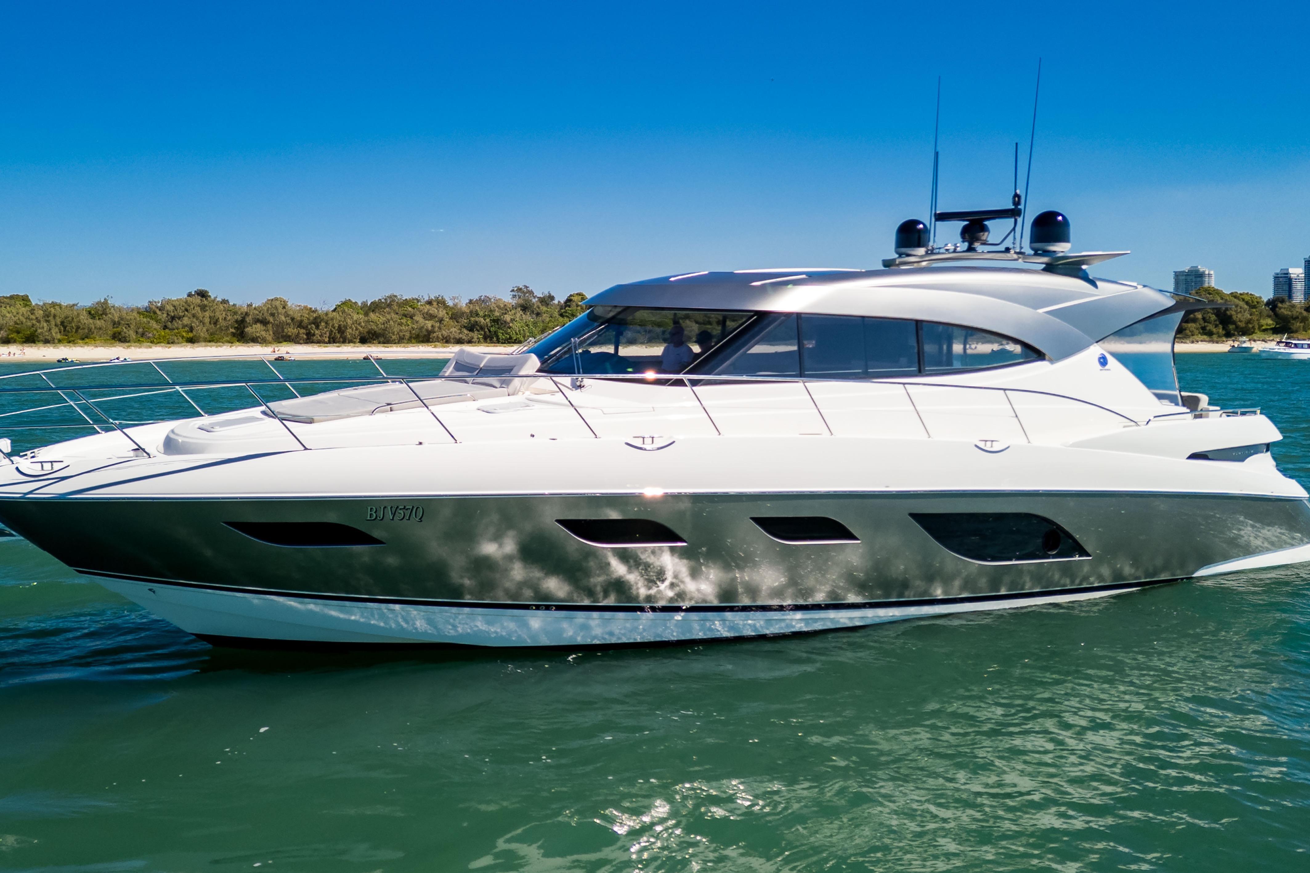 2020 Riviera 6000 Sport Yacht Platinum Edition