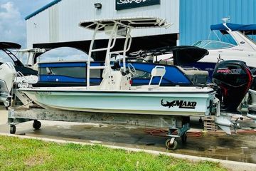 2023 Mako 18 LTS