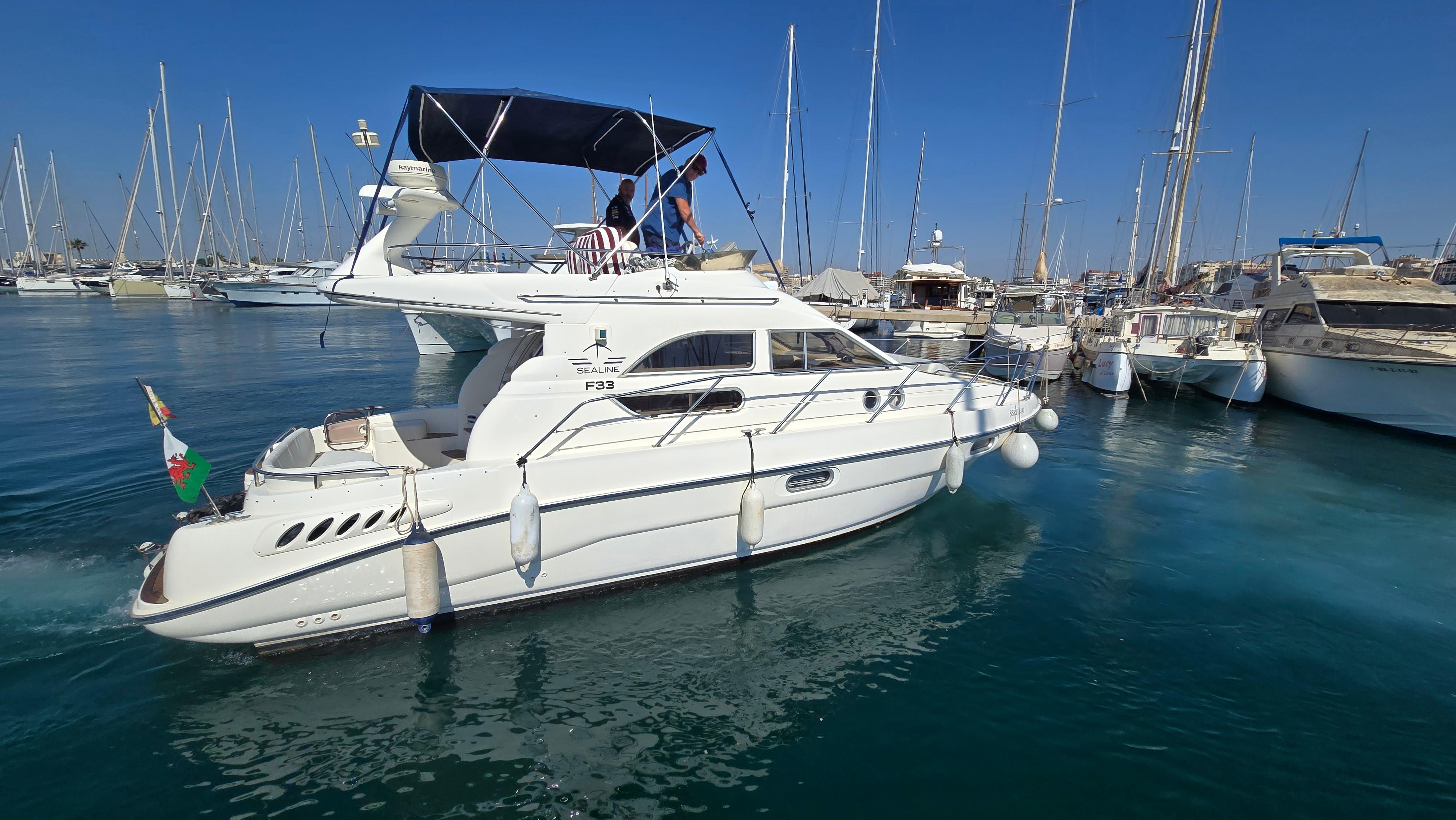 2002 Sealine F33