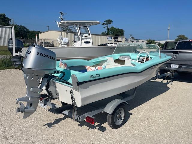 1959 Glastron 15' Surflite
